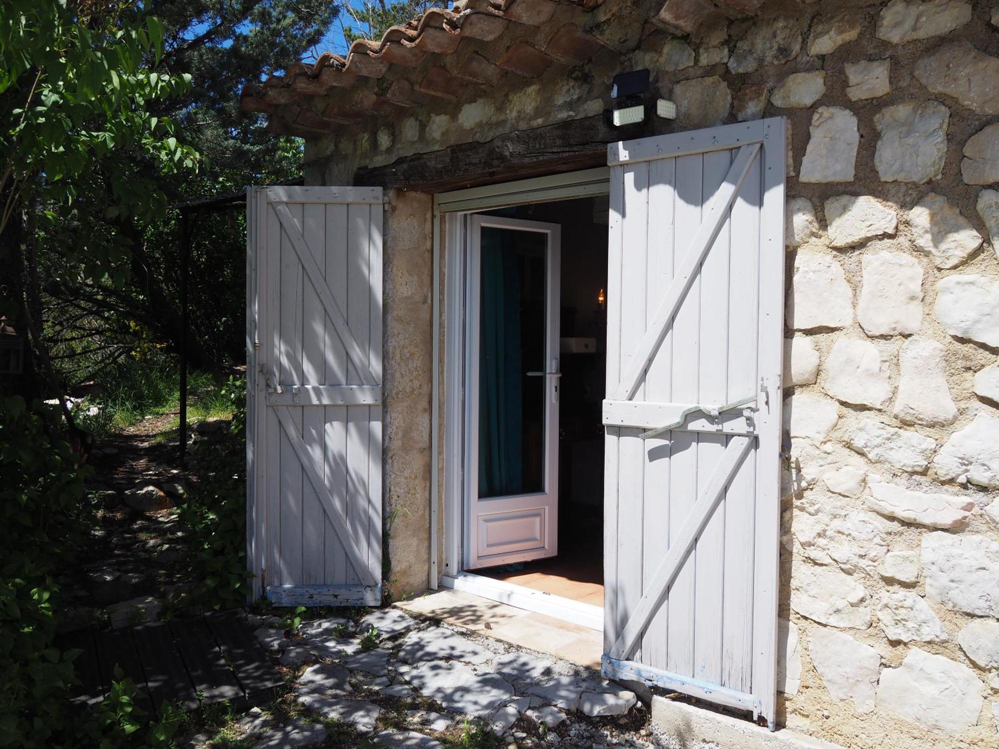 Chambre Familiale Avec Terrasse Aux Portes Du Verdon Apartment Trigance Exterior photo