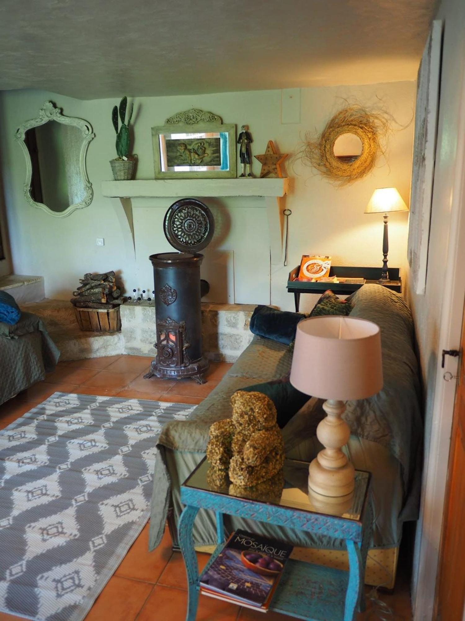 Chambre Familiale Avec Terrasse Aux Portes Du Verdon Apartment Trigance Exterior photo
